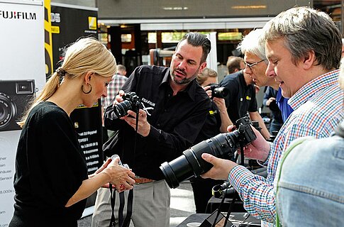 Frühlingsfest 2016 bei Calumet: Neuheiten von Fujifilm