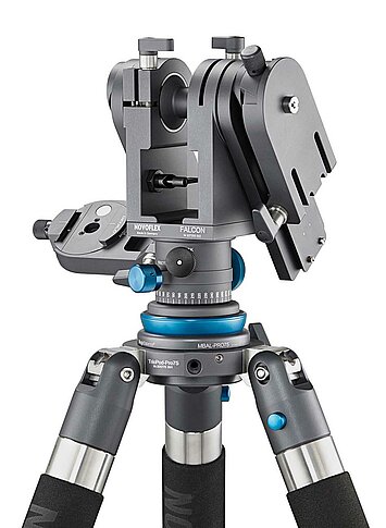 Novflex Falcon: Das Doppschwenksystem wiegt stattliche 2.400 Gramm.