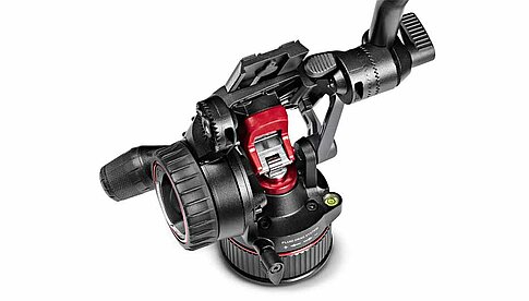 Gasdruckdämpfer sorgen im Manfrotto Nitrotech N12 für weiches, aber auch präzises Schwenken selbst von schweren Kamerasystemen.