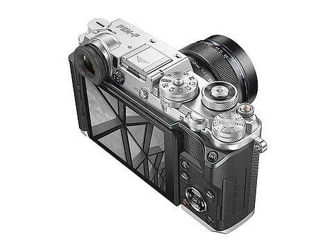 Olympus PEN-F: Rückseite mit Schwenk-LCD