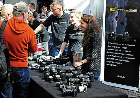 Frühlingsfest 2016 bei Calumet: Nikon D5 und D500 fanden Interesse