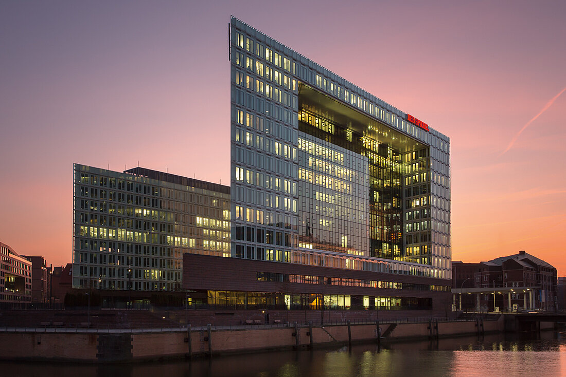 "Spiegel"-Haus in Hamburg von Alexander Bach