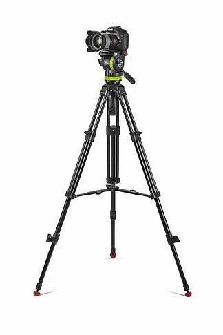 Sachtler Ace L: Stabiles Videostativ mit Mittelspinne