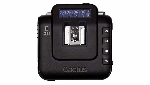 Mit den kommenden Firmware-Updates soll der „Cactus V6 II“ demnächst kompatibel zu allen TTL-Blitzsystemen werden.