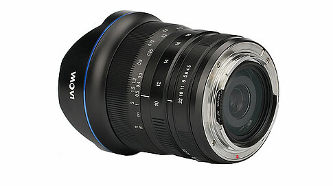 Laowa 10-18mm f/4,5-5,6 FE Zoom: Rückseite mit 37-Millimeter-Filtereinschub