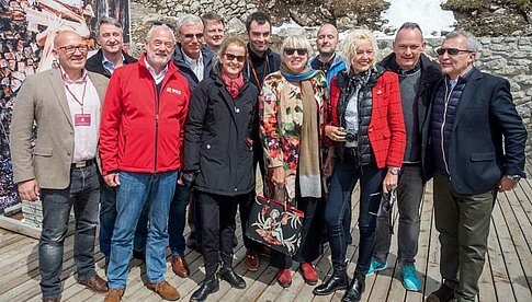 Die Veranstalter rund um die Schirmherrinnen Ellen von Unwerth und Bundestagsvizepräsidentin Claudia Roth ziehen ein positives Fazit der Veranstaltung.